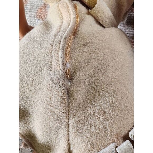 1995 Disney Princess Pocahontas 18” Doll #B5 - Picture 5 of 9